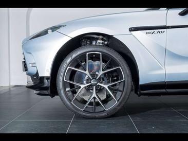 Aston Martin DBX 4.0 V8 Biturbo — photo 9