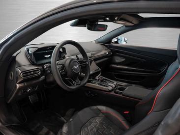 Aston Martin Vanquish Black — photo 4