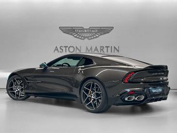 Aston Martin Vanquish Coupé — photo 3