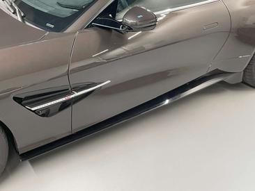 Aston Martin Vanquish Coupé — photo 12