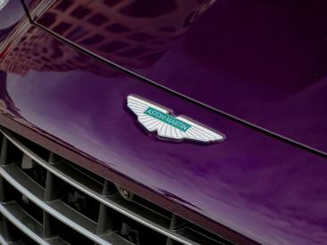 Aston Martin Vantage V8 4.0 — photo 12