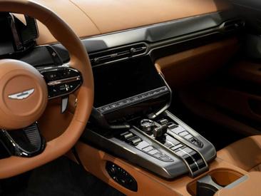 Aston Martin Vanquish Coupé — photo 9