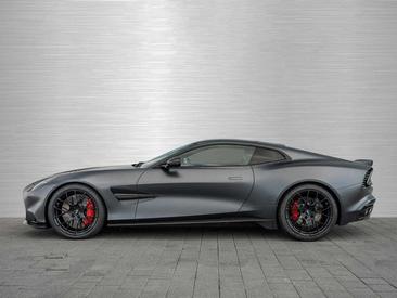 Aston Martin Vanquish — photo 14