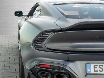 Aston Martin Vanquish — photo 24