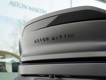 Aston Martin Vanquish — photo 26