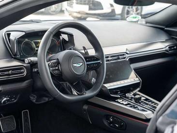 Aston Martin Vanquish — photo 27