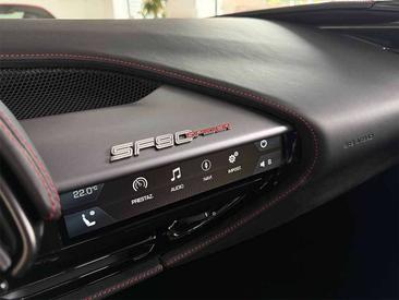 Ferrari SF90 Spider — photo 21
