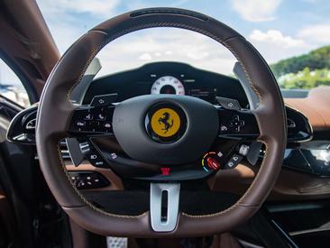 Ferrari Purosangue — photo 11
