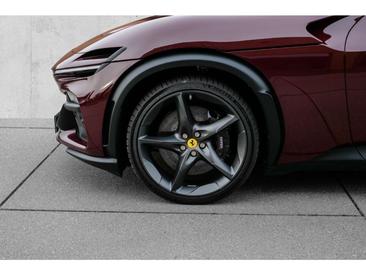 Ferrari Purosangue — photo 9