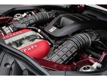 Ferrari Purosangue — photo 11