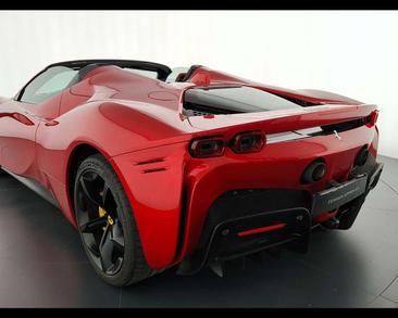 Ferrari SF90 Spider — photo 12