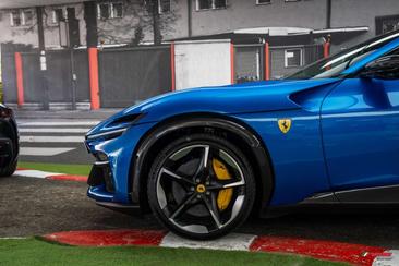 Ferrari Purosangue — photo 5