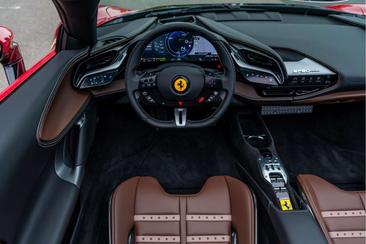 Ferrari SF90 Spider — photo 22