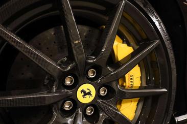 Ferrari SF90 Spider — photo 12
