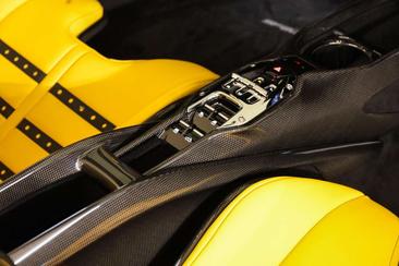 Ferrari SF90 Spider — photo 21