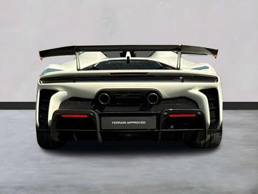 Ferrari SF90 Spider — photo 6