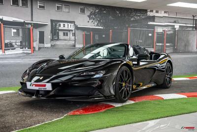 Ferrari SF90 Spider