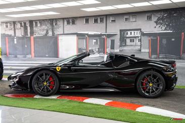 Ferrari SF90 Spider — photo 3