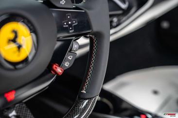 Ferrari SF90 Spider — photo 15
