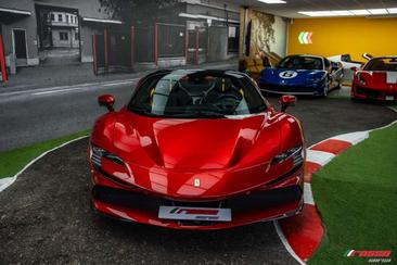 Ferrari SF90 Spider — photo 2