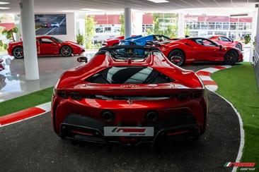 Ferrari SF90 Spider — photo 7