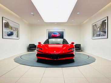 Ferrari SF90 Spider — photo 10