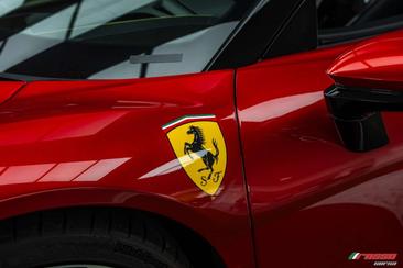 Ferrari SF90 Spider — photo 9