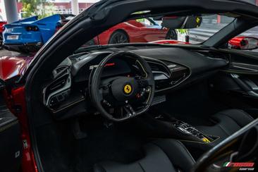Ferrari SF90 Spider — photo 11