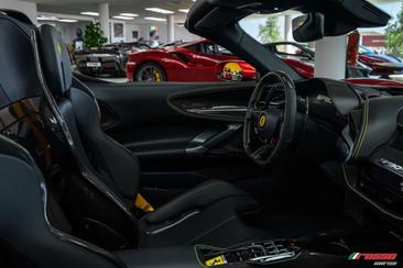 Ferrari SF90 Spider — photo 15