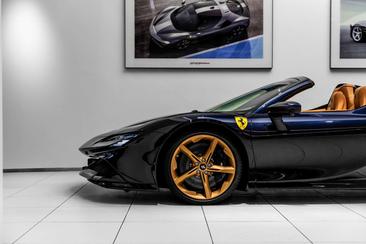 Ferrari SF90 Spider — photo 16