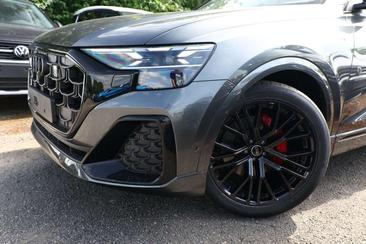 Audi Q8 S Line — photo 5