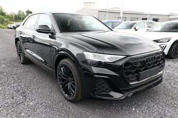 Audi Q8 S Line — photo 2