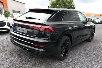 Audi Q8 S Line