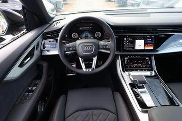Audi Q8 S Line — photo 7