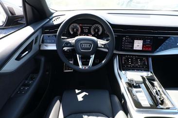 Audi Q8 S Line — photo 7