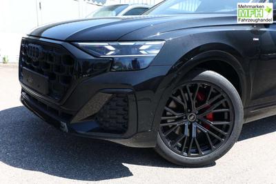 Audi Q8 S Line