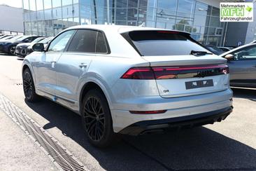 Audi Q8 S Line — photo 2
