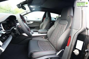 Audi Q8 S Line — photo 2