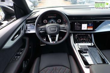 Audi Q8 S Line — photo 3