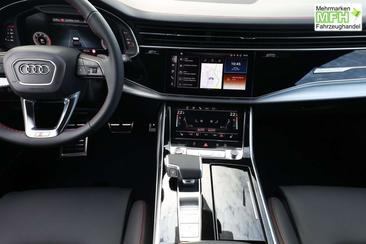Audi Q8 S Line — photo 4