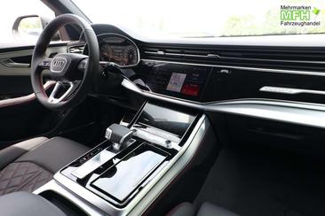 Audi Q8 S Line — photo 7