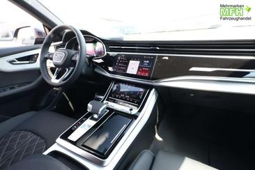 Audi Q8 S Line — photo 7
