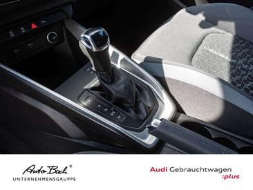 Audi A1 Advanced 25 TFSI — photo 13