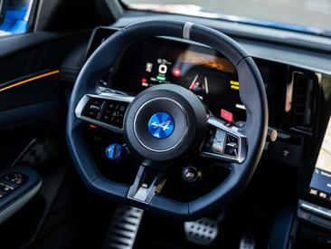 Alpine A390 GT — photo 13