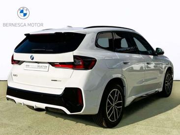 BMW IX1 EDrive20 — photo 3