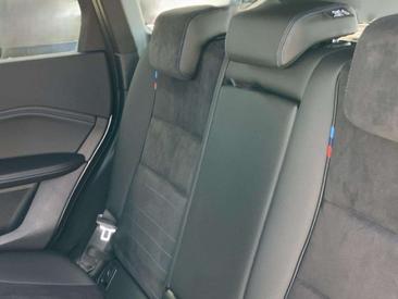 BMW IX1 EDrive20 — photo 9
