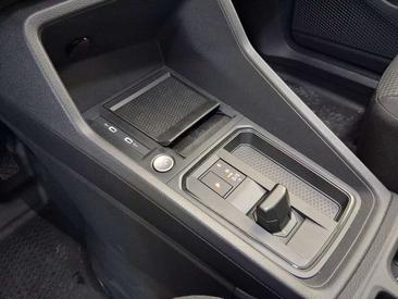 Volkswagen Caddy Maxi EHybrid — photo 15