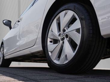 Volkswagen Golf Style — photo 5