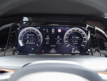 Volkswagen Golf Style — photo 14