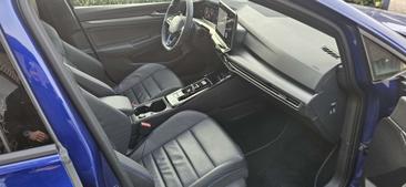 Volkswagen Golf R — photo 8